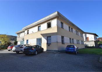 FABBRICATO COMMERCIALE INDIPENDENTE  