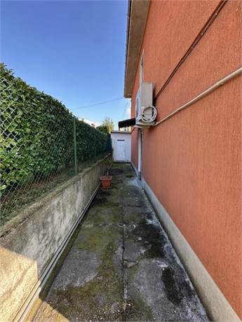 Photo 35