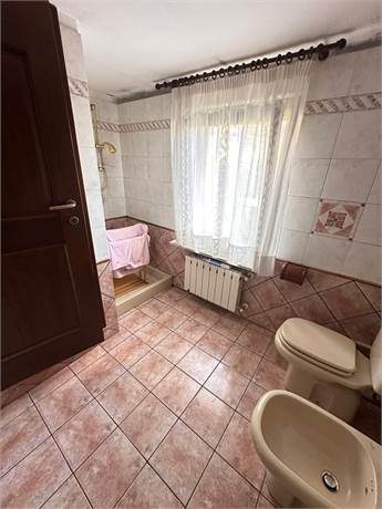 Photo 33